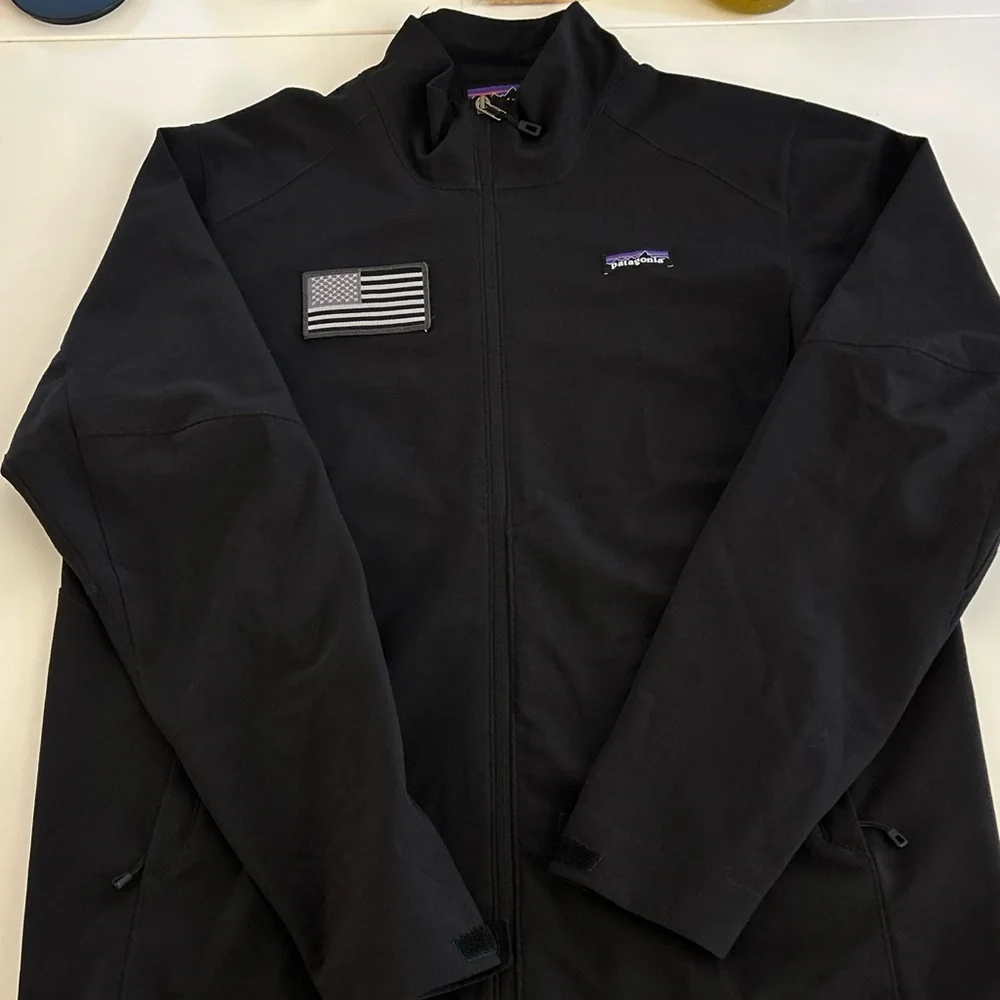 Patagonia Black Jacket - Picture 4 of 5